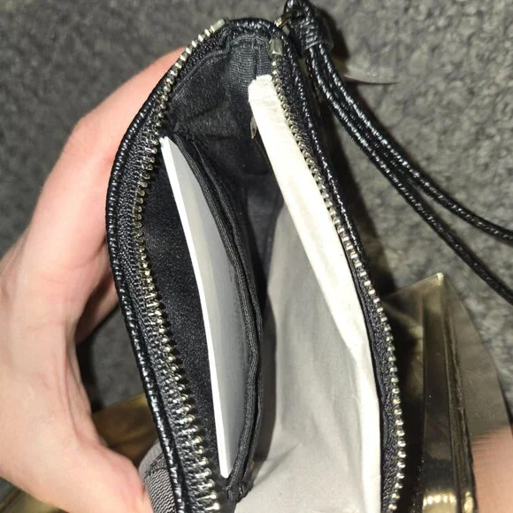 Coach wristlet - Picture 5 of 5